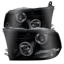Ram 1500-3500 09-18 Strålkastare (Ej Kompatibel Med Factory Projektor och LED DRL) - LED Halo - LED (Ej Utbytbara LEDs) - Svarta Röktonade Spyder Auto